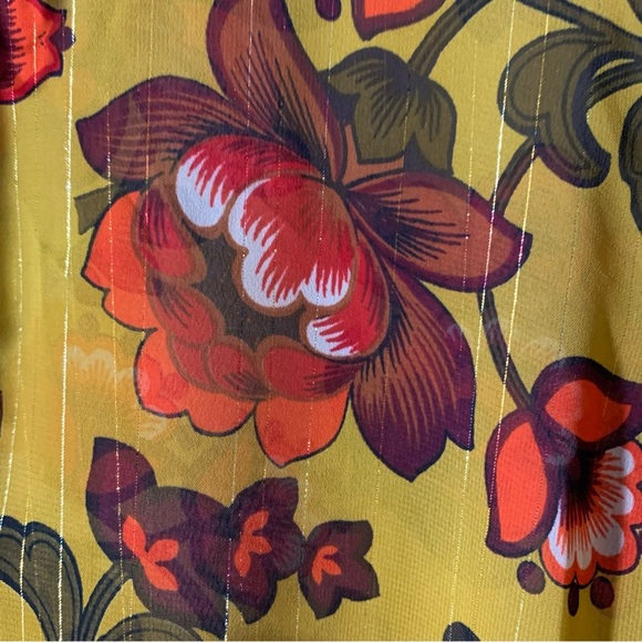 2/$35 Loft mustard Floral Peasant top - Picture 6 of 12